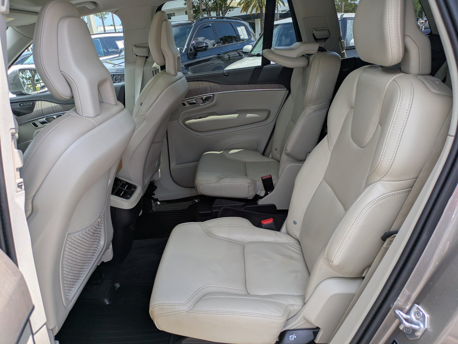 Used 2021 Volvo XC90 T6 Inscription AWD/4WD image 14