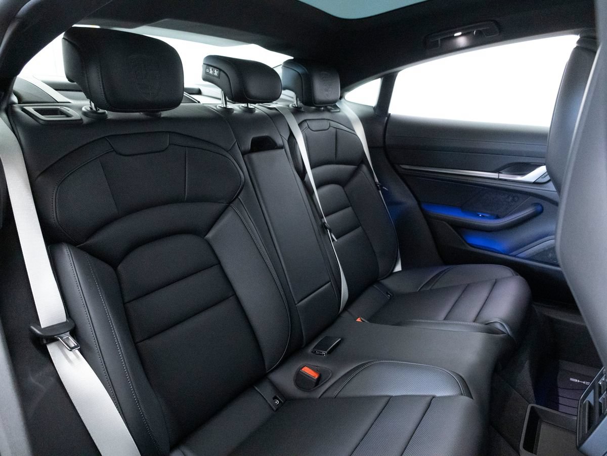 New 2026 Porsche Taycan 4S AWD/4WD image 40