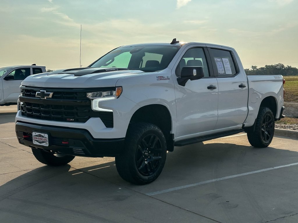 Used 2025 Chevrolet Silverado 1500 LT Trail Boss w/ LT Trail Boss Premium Package AWD/4WD image 7