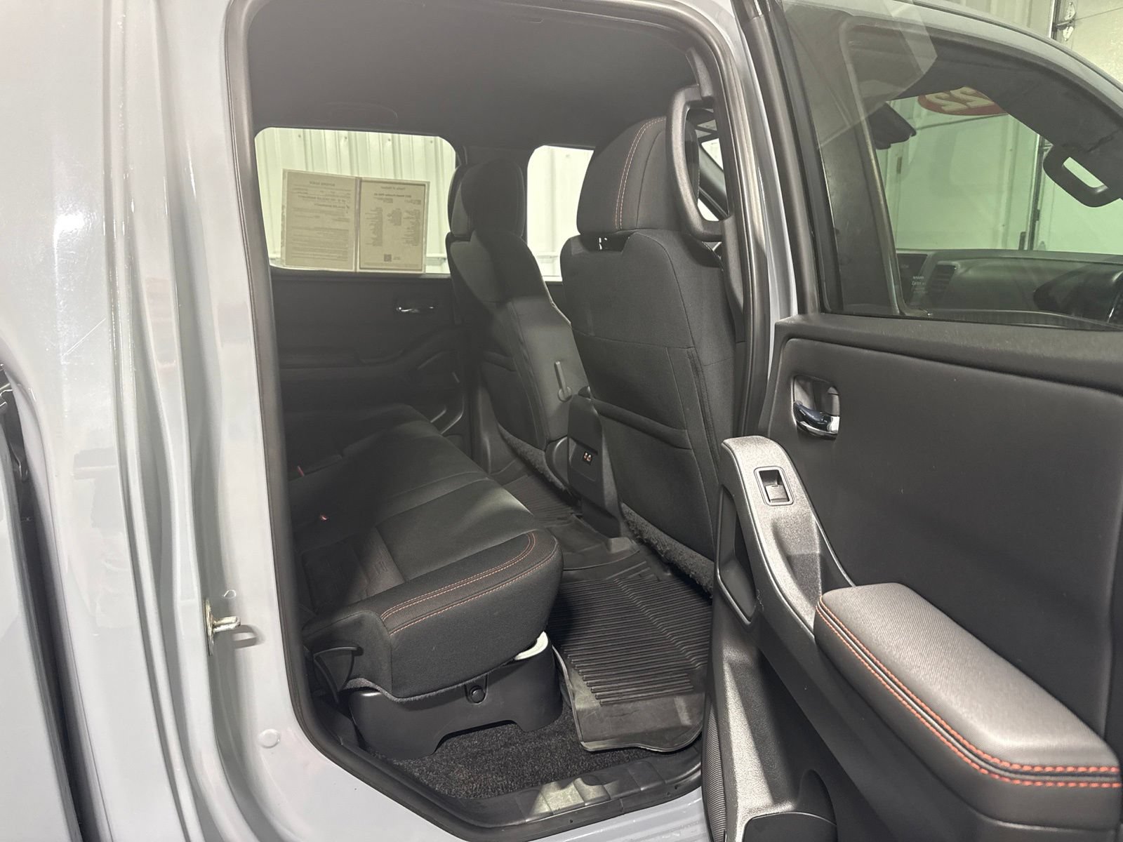 Used 2022 Nissan Frontier PRO-4X w/ Off-Road Protection Package AWD/4WD image 14