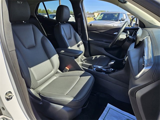 Used 2024 Buick Encore GX Sport Touring image 16