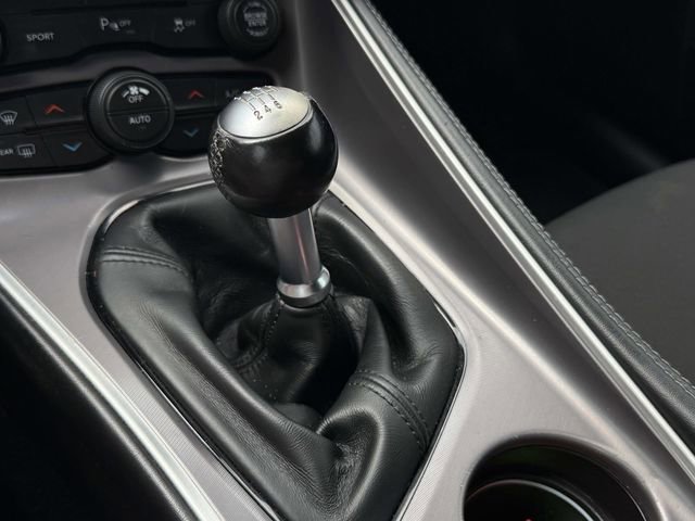 Used 2022 Dodge Challenger R/T w/ Shaker Package image 19