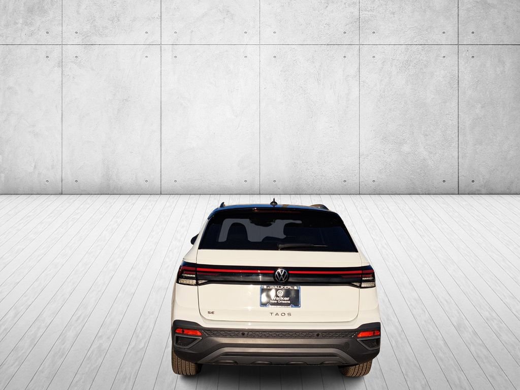 New 2026 Volkswagen Taos SE image 6