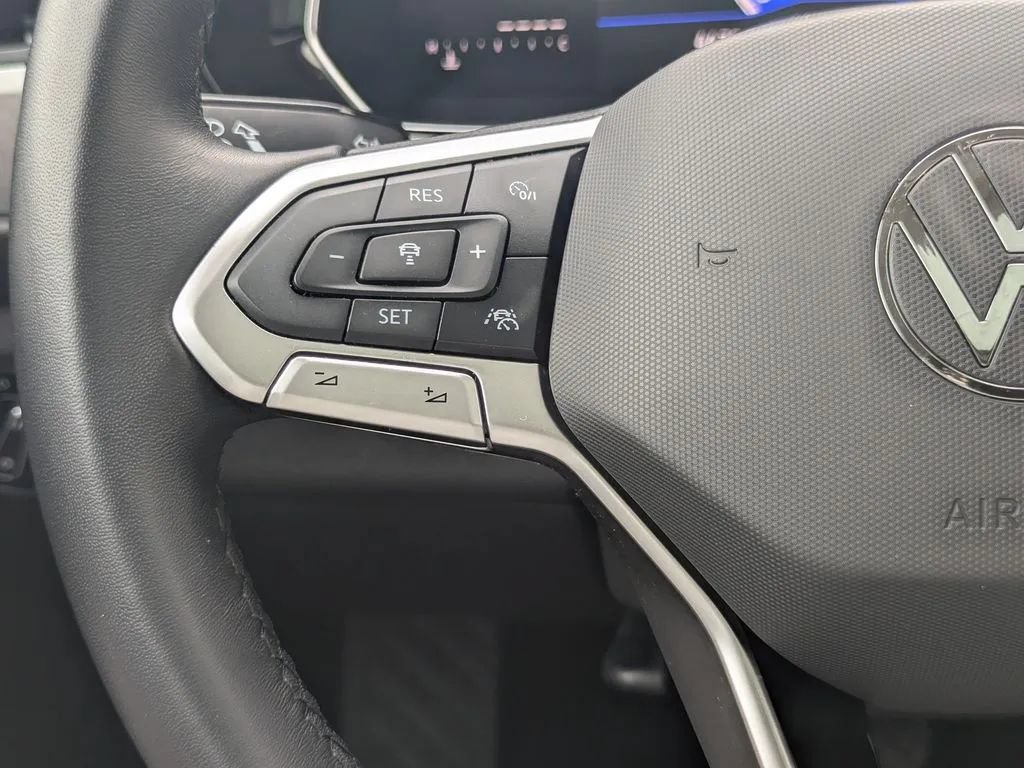 Used 2023 Volkswagen Jetta SE FWD image 21