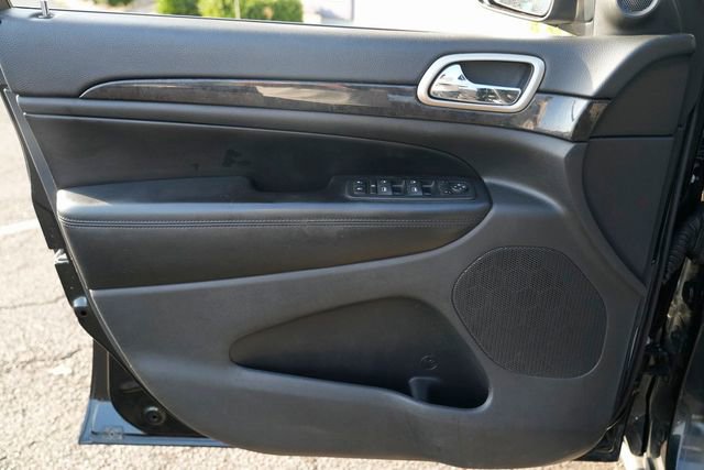 Used 2011 Jeep Grand Cherokee Laredo image 26