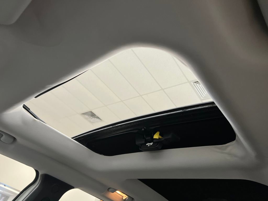 Used 2017 Jeep Renegade Altitude image 23