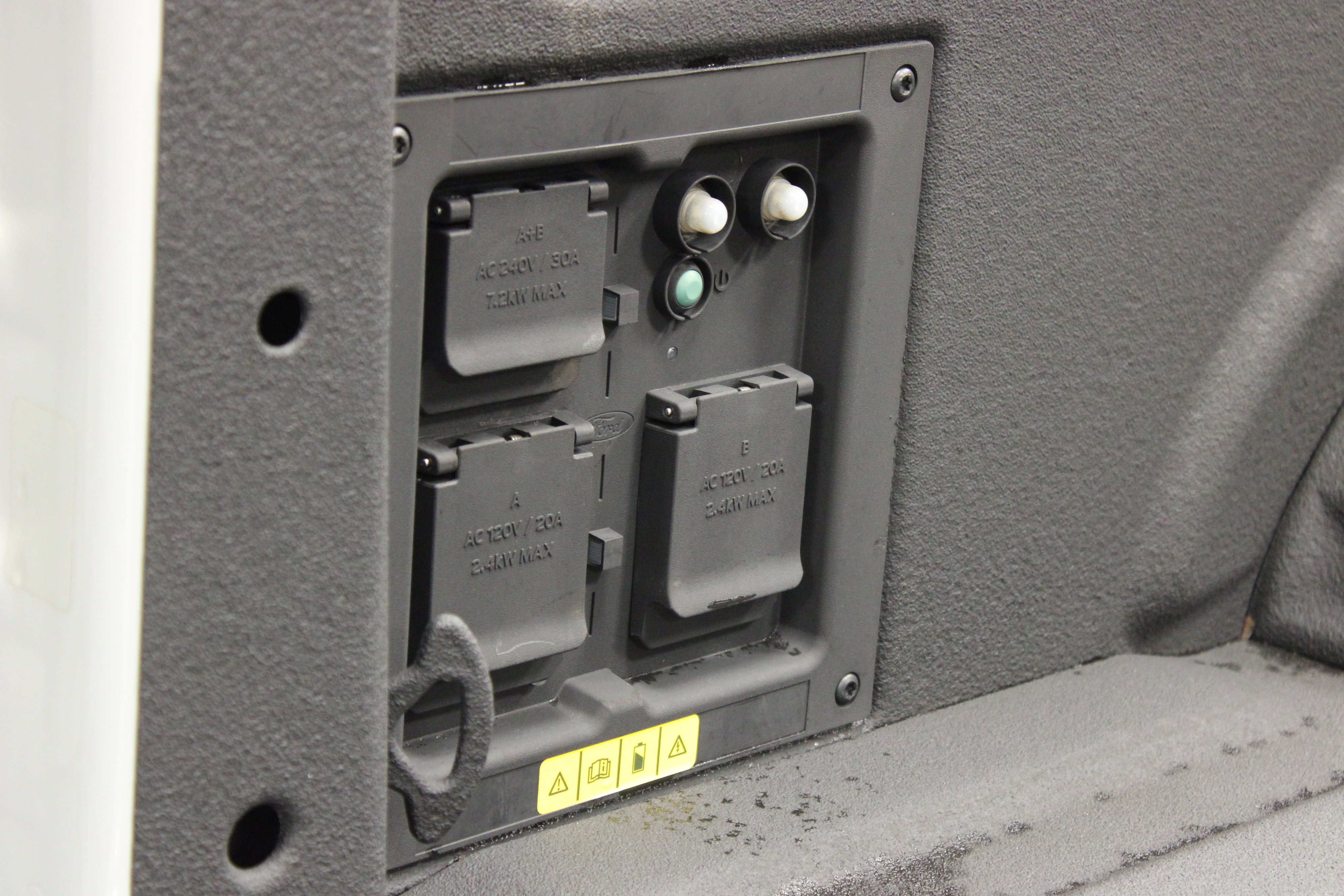 Used 2023 Ford F150 Lightning Lariat w/ Equipment Group 511A High image 16