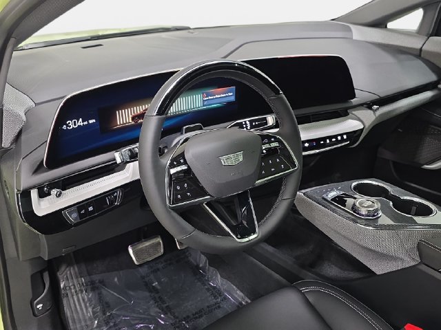 New 2027 Cadillac Optiq Sport w/ LPO, Floor Liner Package AWD/4WD image 13