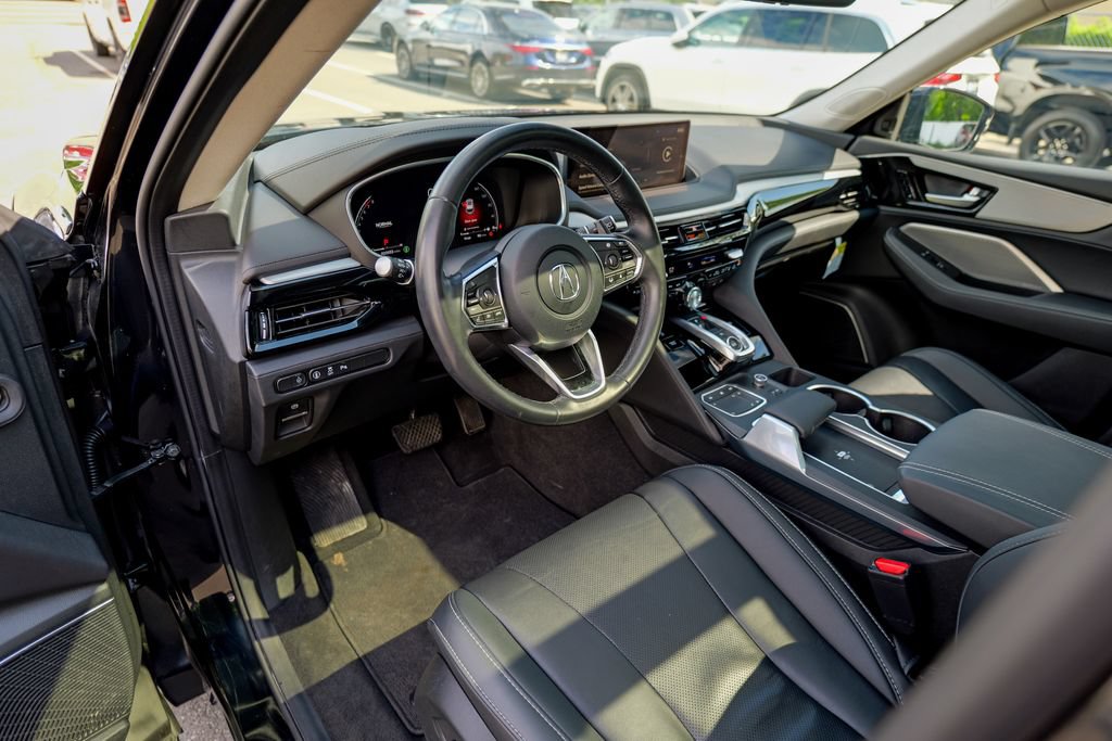 Used 2023 Acura MDX SH-AWD w/ Technology Package image 21