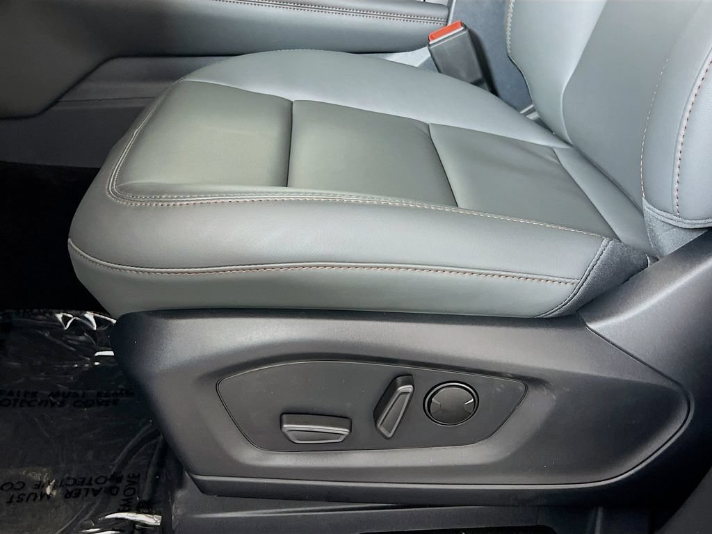 New 2026 Ford Explorer Active w/ Active Comfort Package AWD/4WD image 24