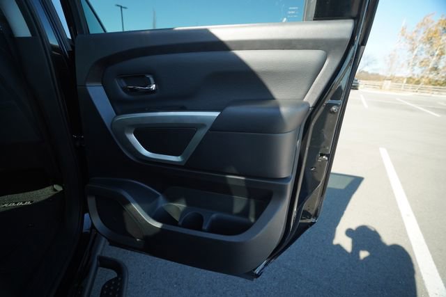 Used 2024 Nissan Titan SV w/ SV Convenience Package image 22
