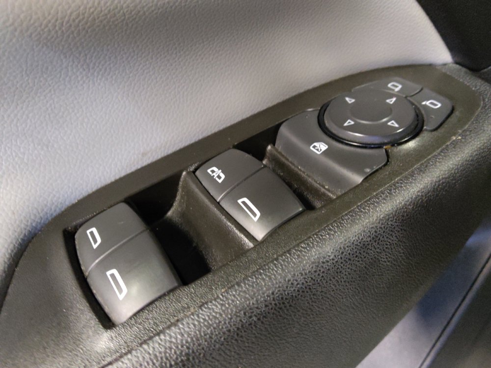 Used 2022 Chevrolet Equinox LS FWD image 27