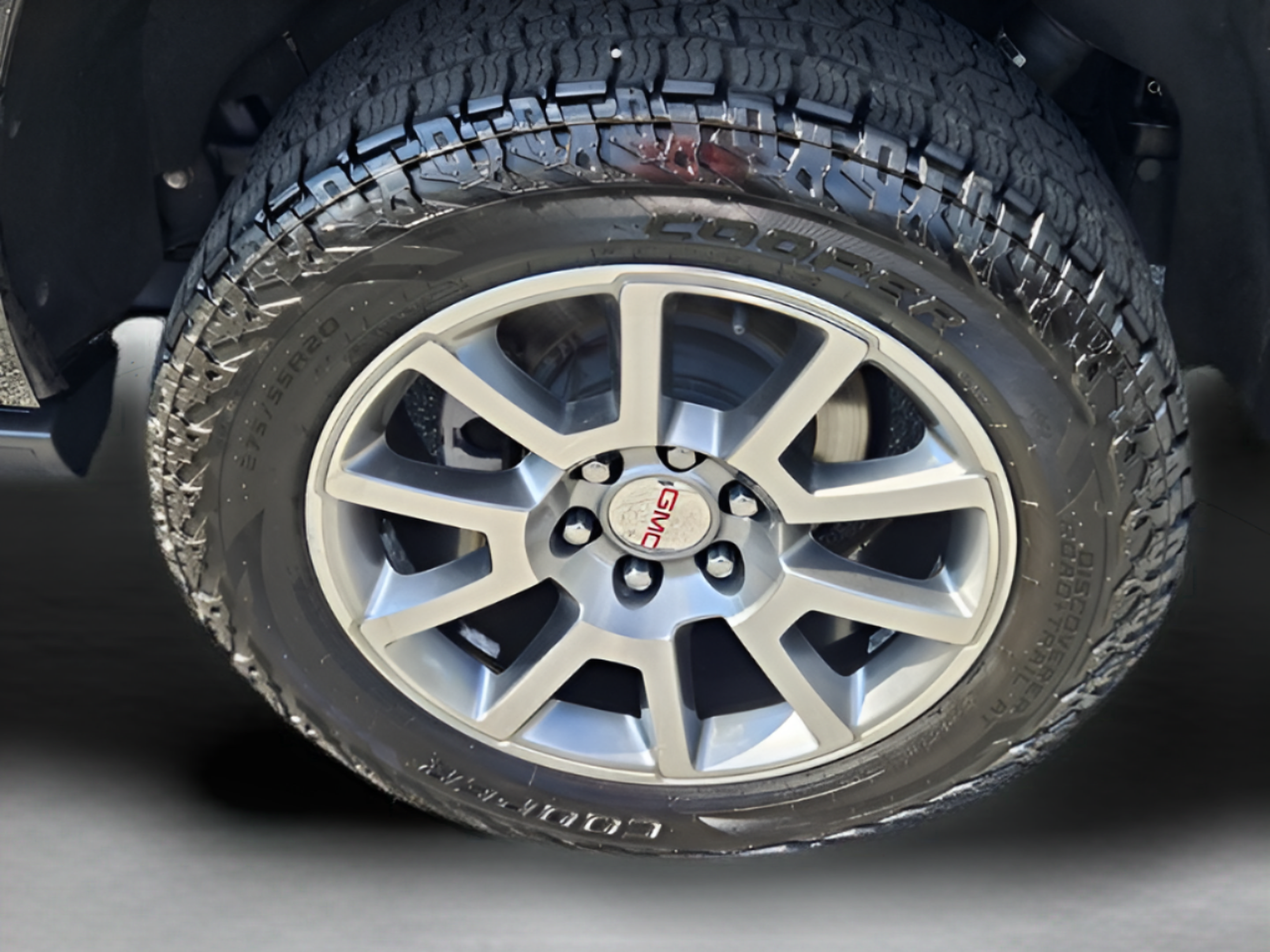 Used 2019 GMC Yukon Denali AWD/4WD image 32