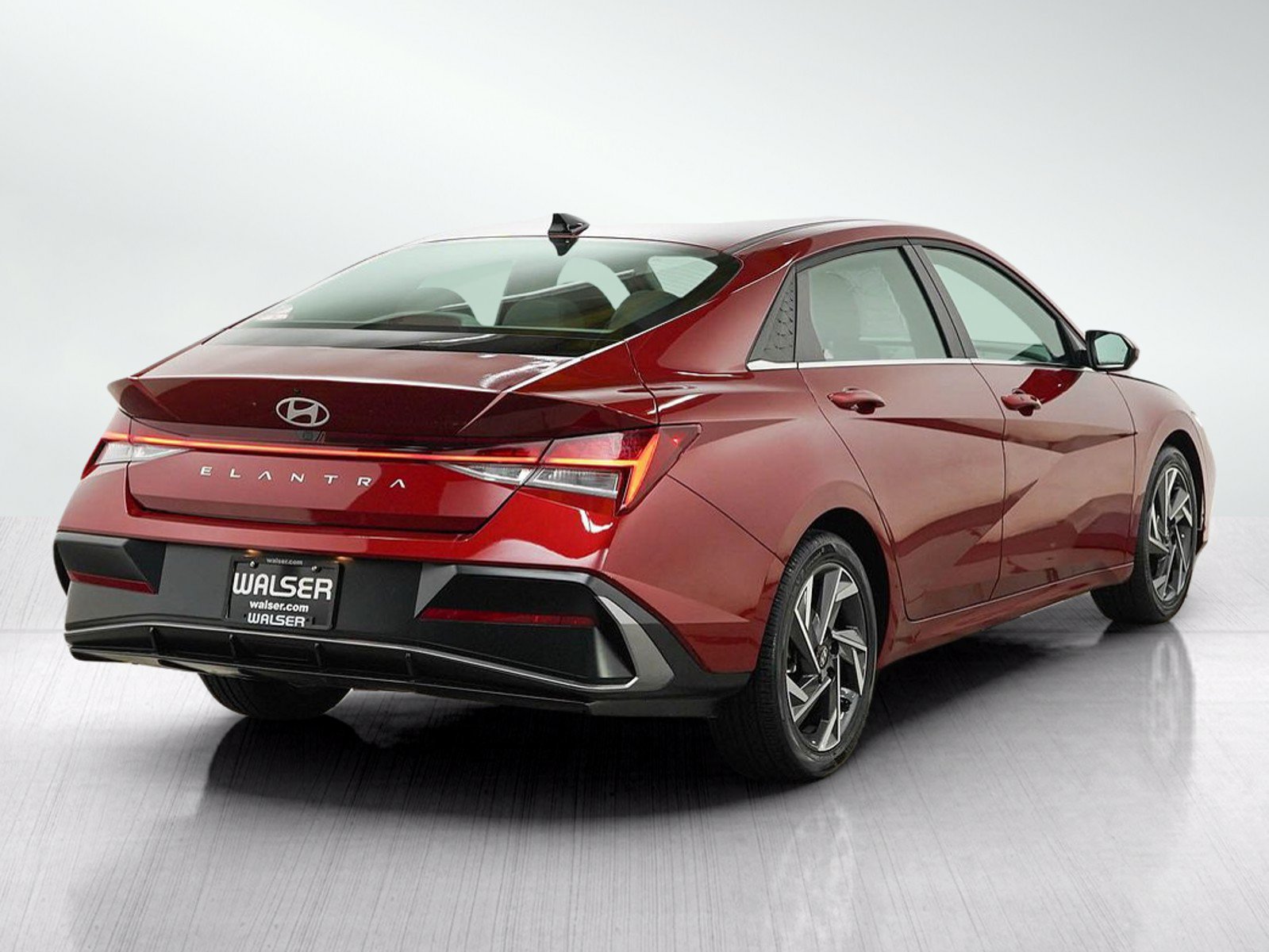 Used 2025 Hyundai Elantra SEL FWD image 6