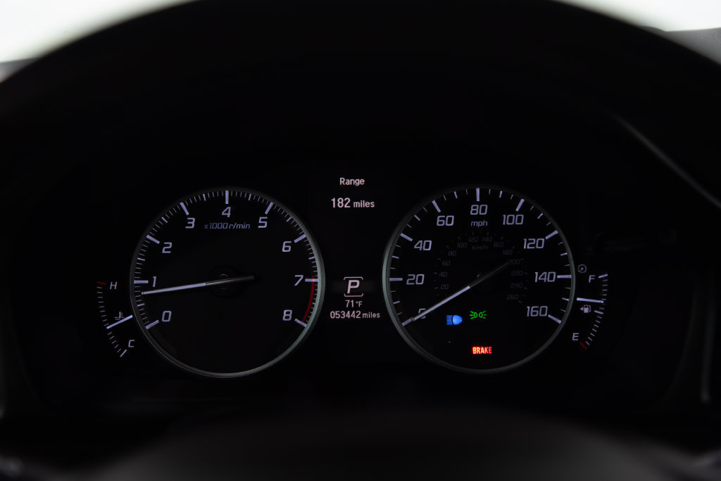 Used 2020 Acura ILX w/ Premium Package FWD image 19