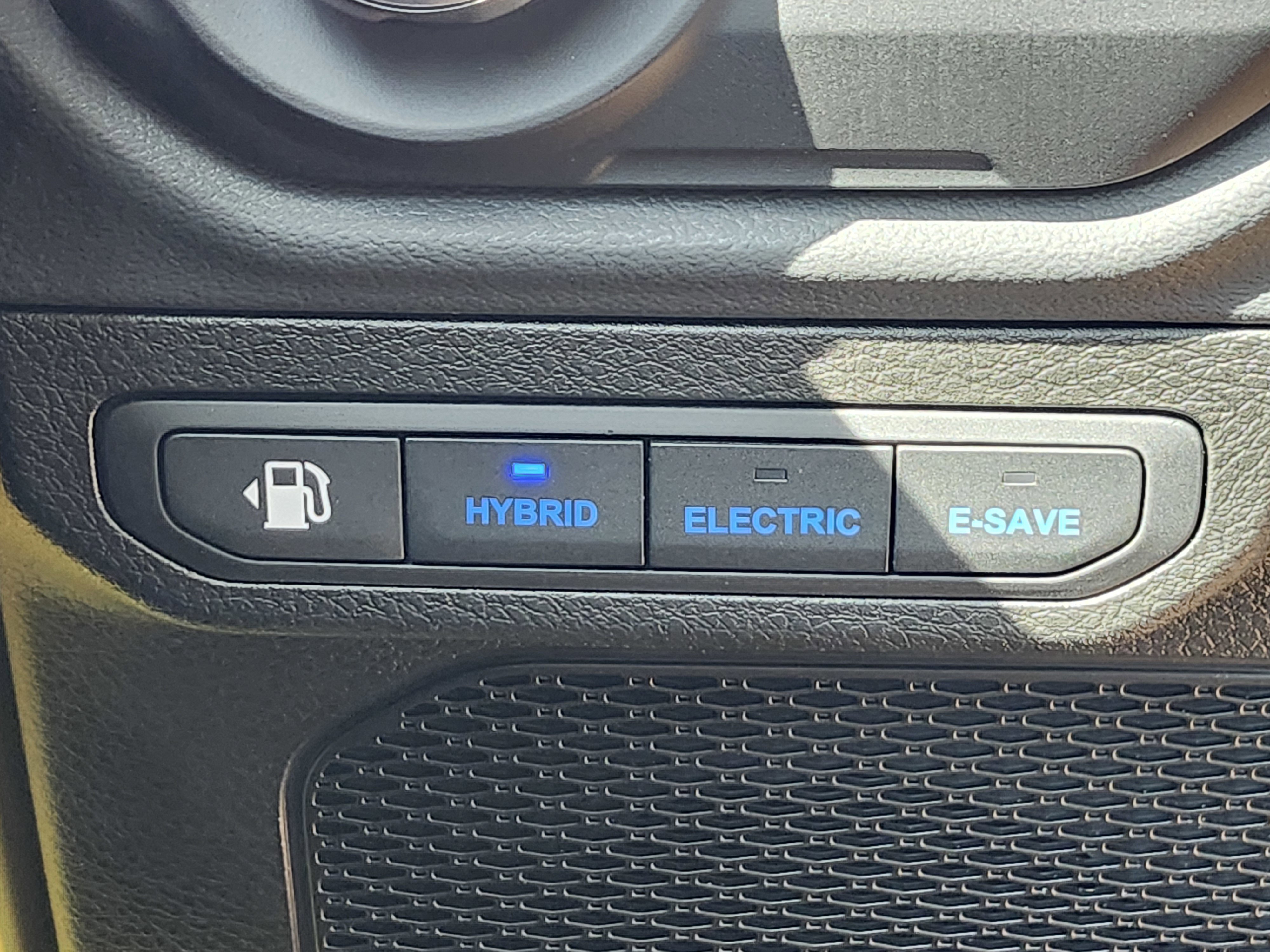 Used 2024 Jeep Wrangler Rubicon w/ Convenience Group image 38