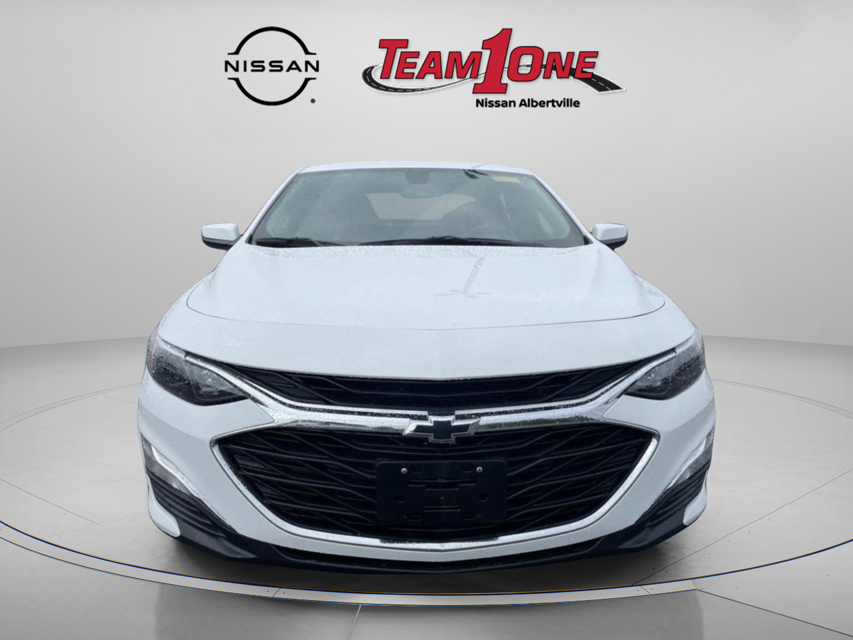 Used 2022 Chevrolet Malibu RS FWD image 2