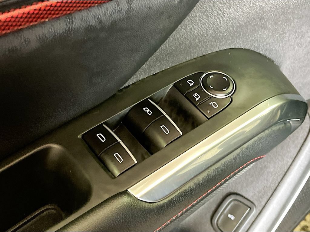 Used 2025 Chevrolet Traverse RS w/ LPO, Floor Liner Package AWD/4WD image 18