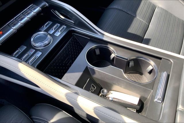 Used 2024 Lincoln Nautilus Reserve w/ Equipment Group 203A image 13