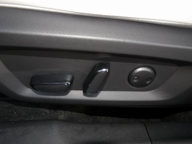 New 2025 Mitsubishi Outlander SEL image 18