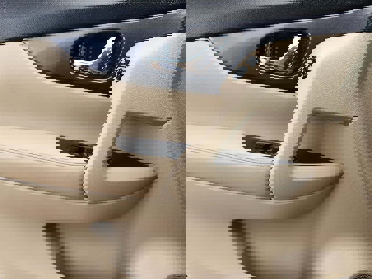 Used 2018 Nissan Rogue SV image 22