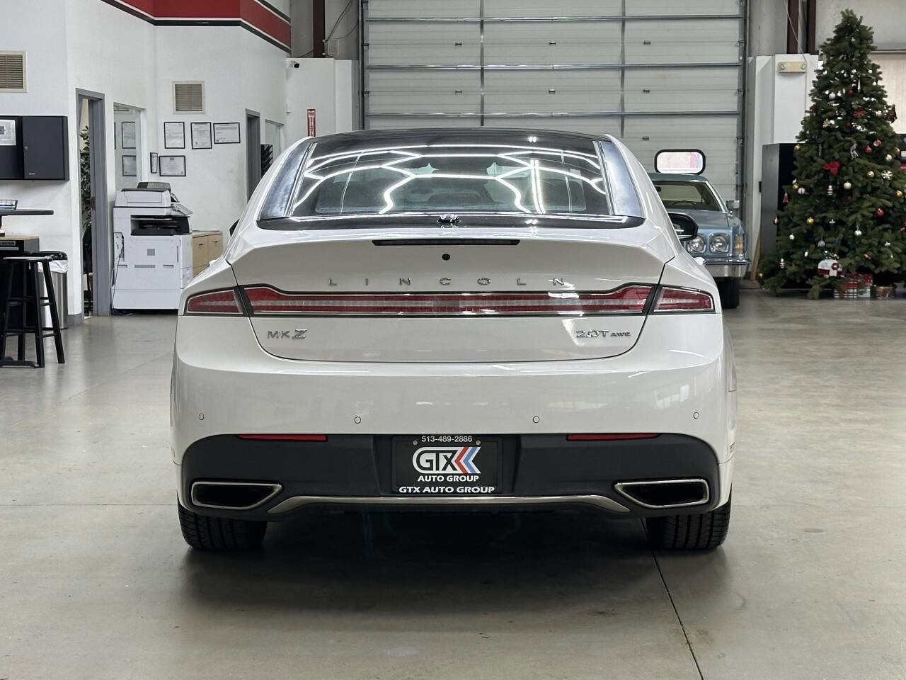 Used 2017 Lincoln MKZ Reserve w/ Technology Package image 3