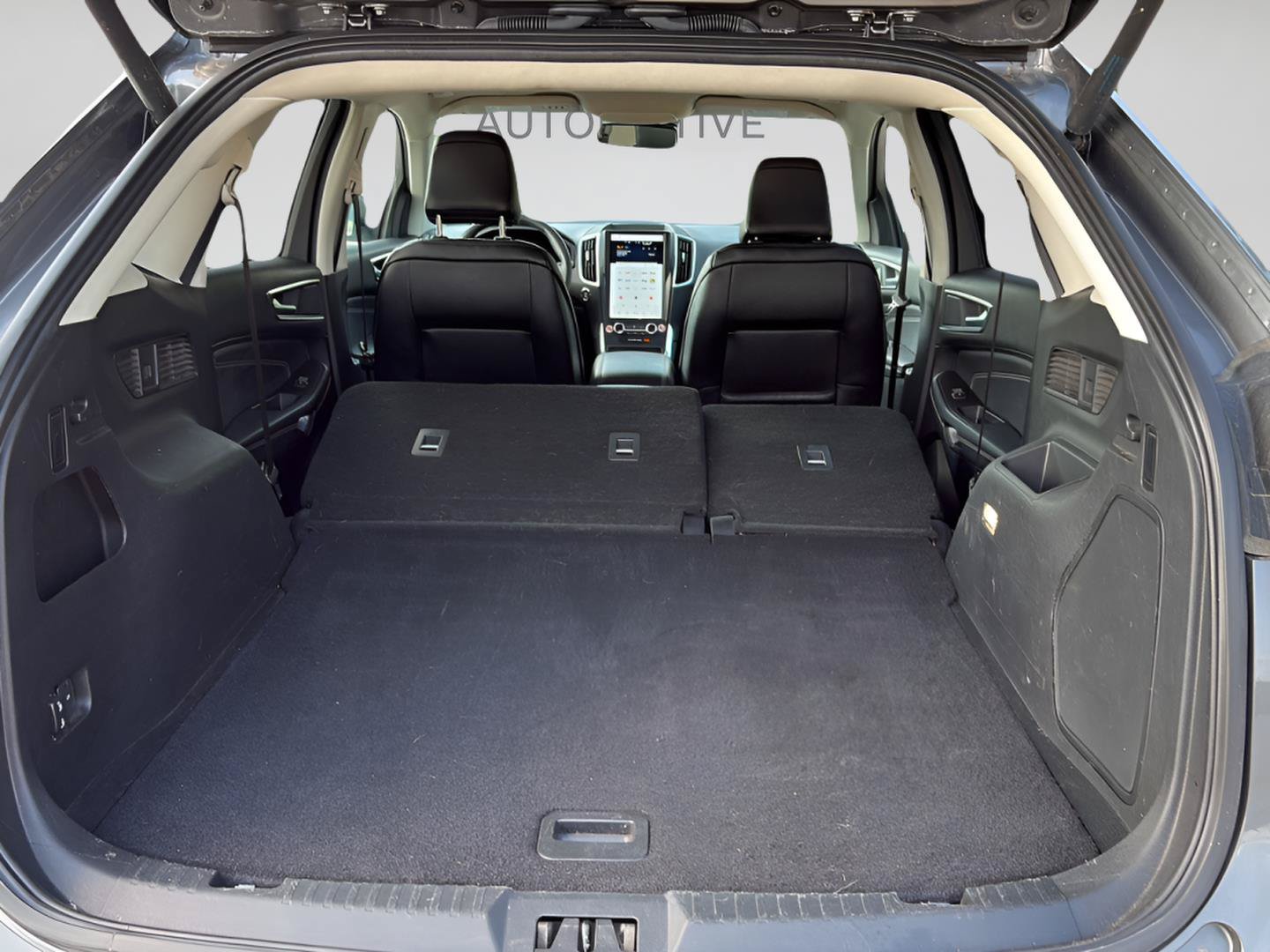 Used 2024 Ford Edge Titanium AWD/4WD image 16