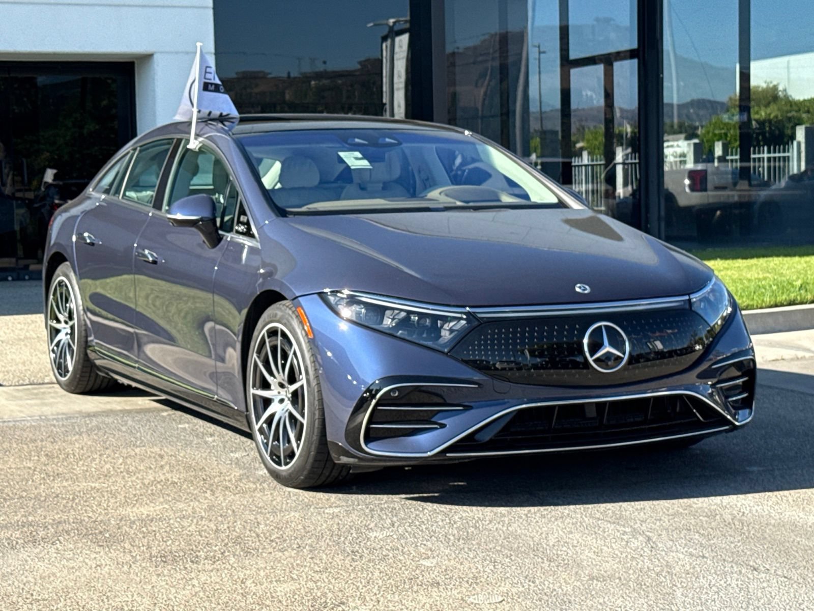 Used 2023 Mercedes-Benz EQS 580 4MATIC Sedan image 8