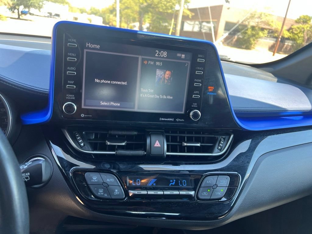 Used 2022 Toyota C-HR XLE FWD image 4