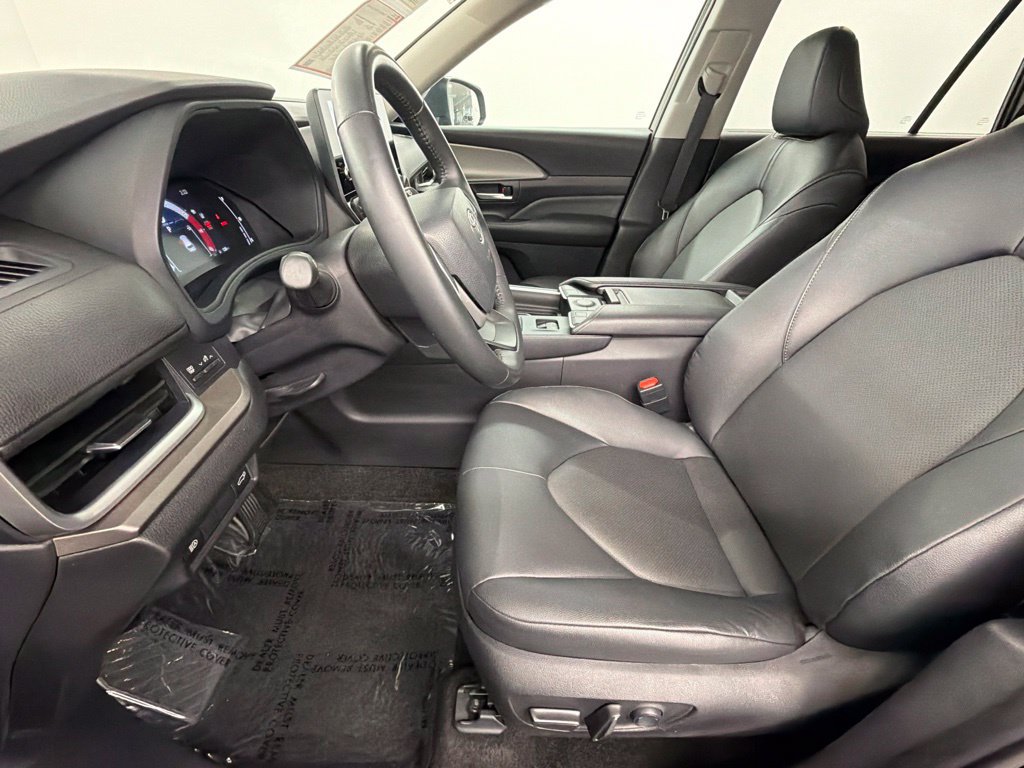Certified 2026 Toyota Grand Highlander FWD image 22