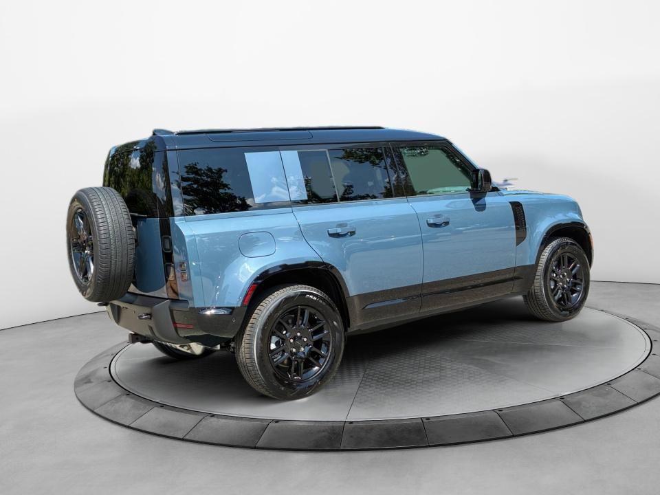 New 2026 Land Rover Defender 110 X-Dynamic SE AWD/4WD image 7