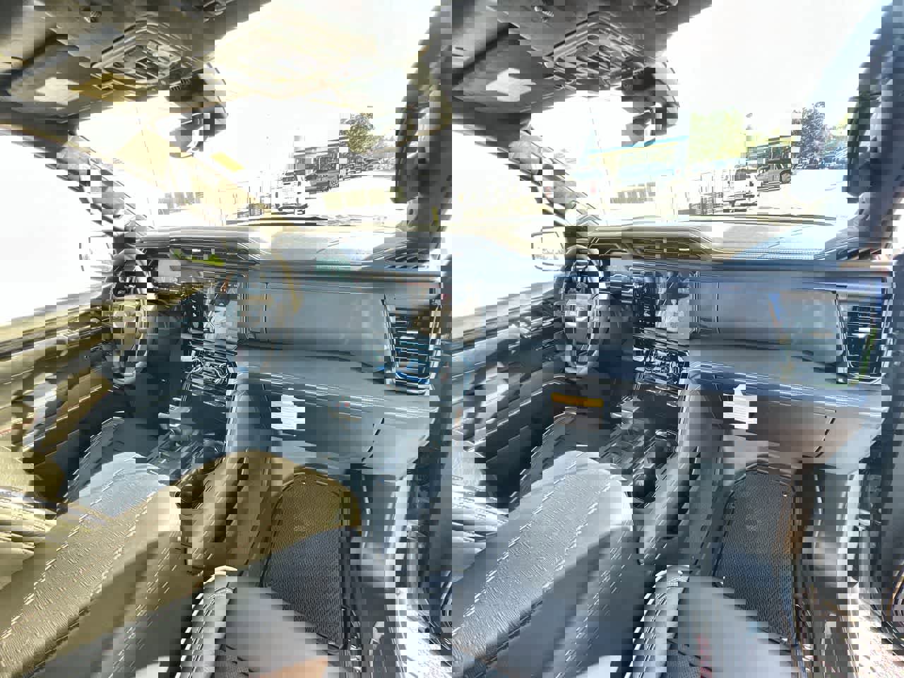 Used 2025 GMC Sierra 1500 AT4X image 30