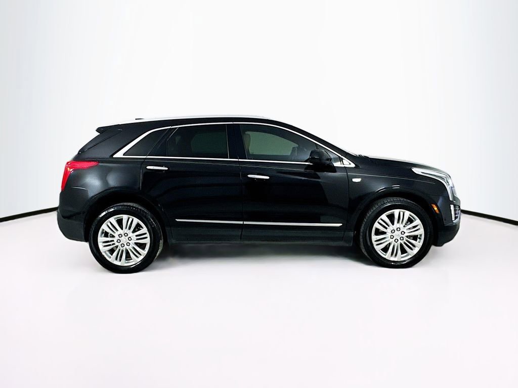 Used 2018 Cadillac XT5 Premium Luxury w/ Driver Assist Package FWD image 9