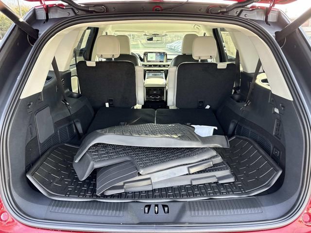 New 2026 Lincoln Aviator 2WD w/ Jet Appearance Package image 12