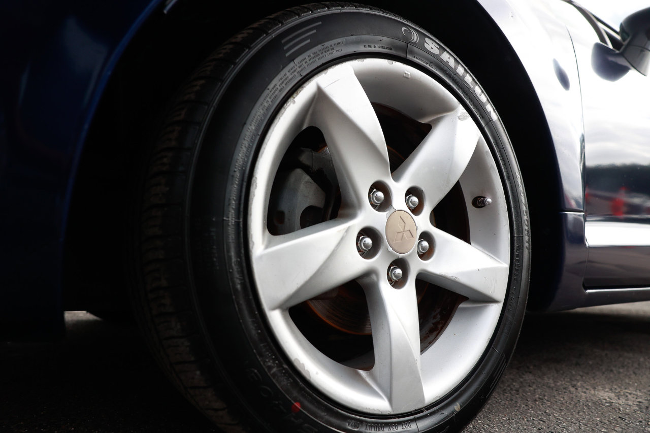 Used 2009 Mitsubishi Eclipse GS image 32