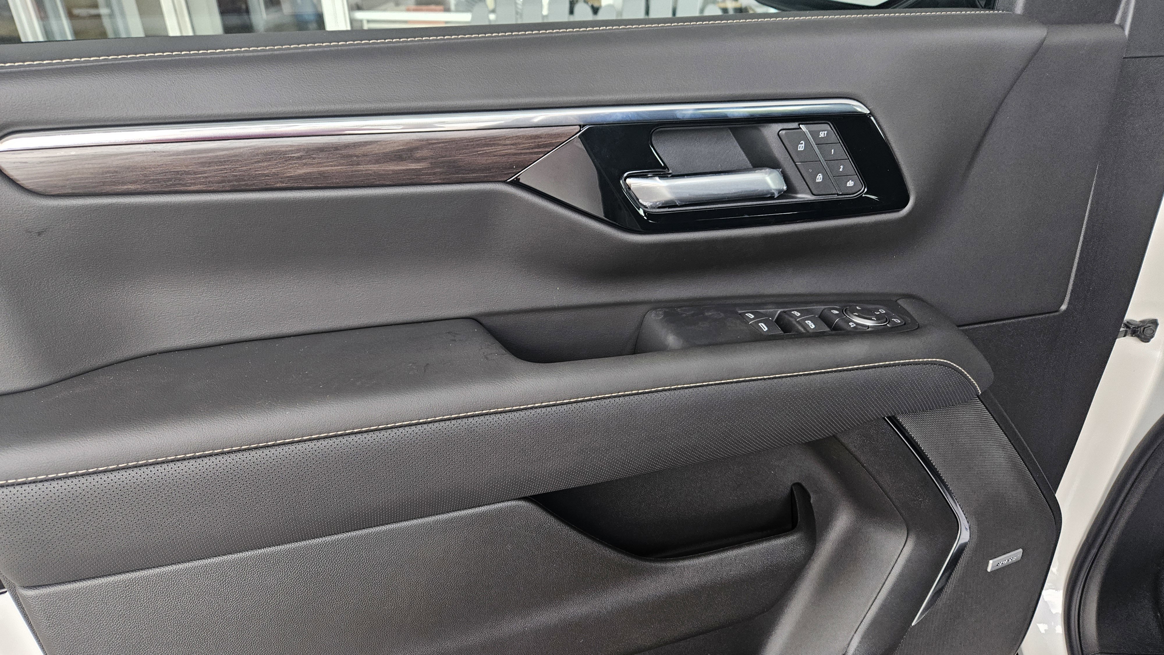 New 2025 Chevrolet Tahoe Premier image 10
