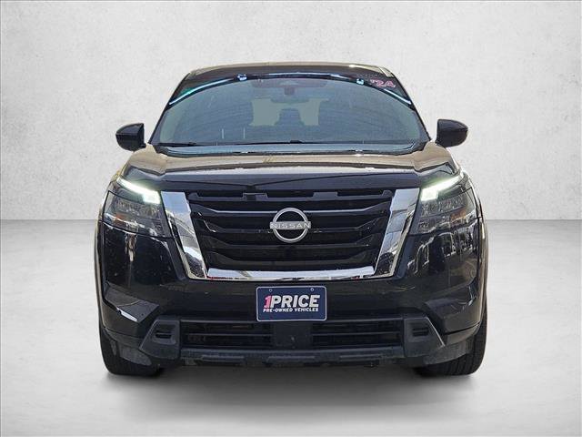 Used 2024 Nissan Pathfinder S FWD image 2
