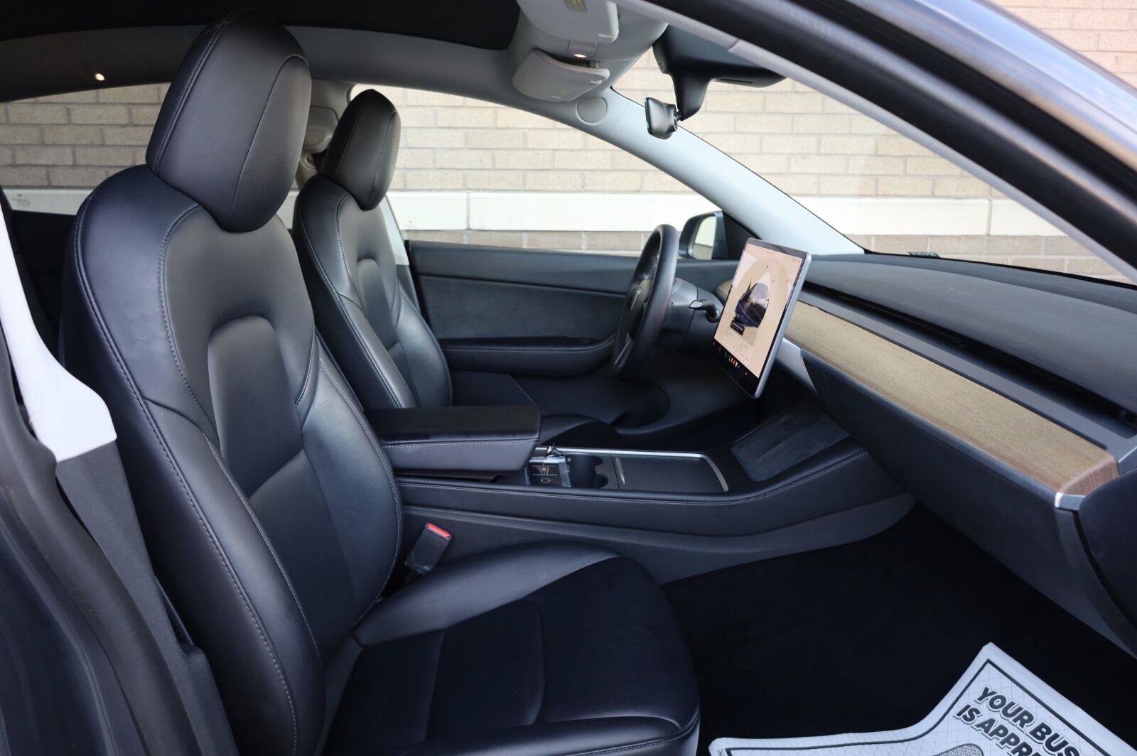 Used 2022 Tesla Model Y Long Range AWD/4WD image 27