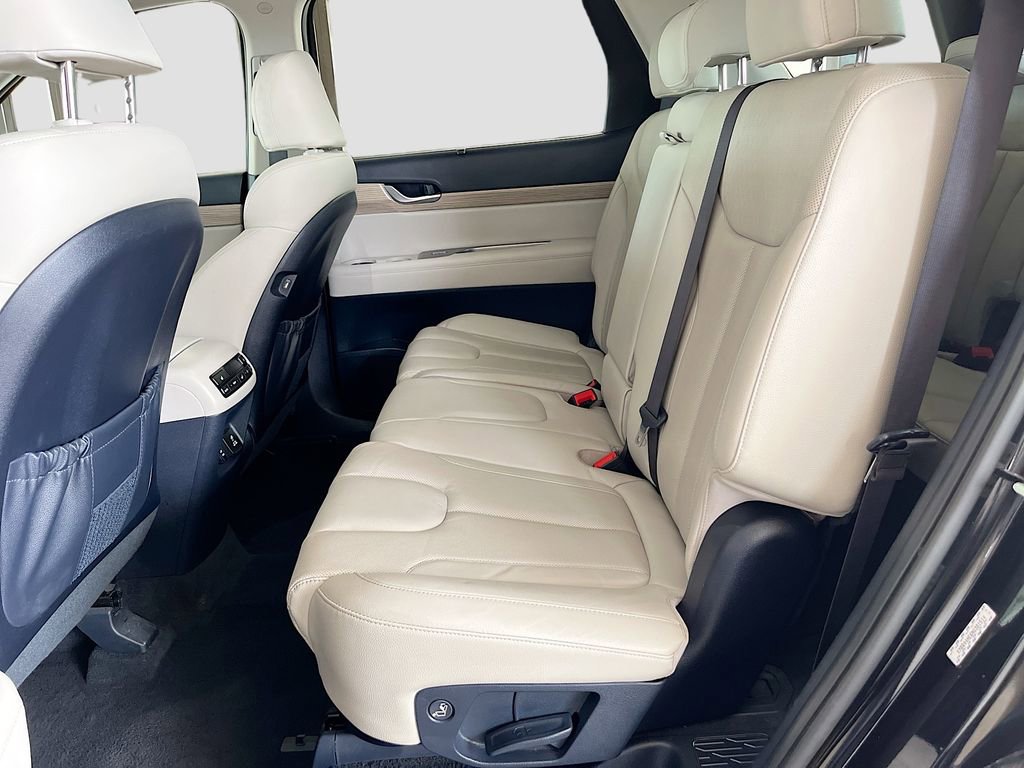 Used 2022 Hyundai Palisade SEL w/ 8P Bench Seat Package FWD image 25
