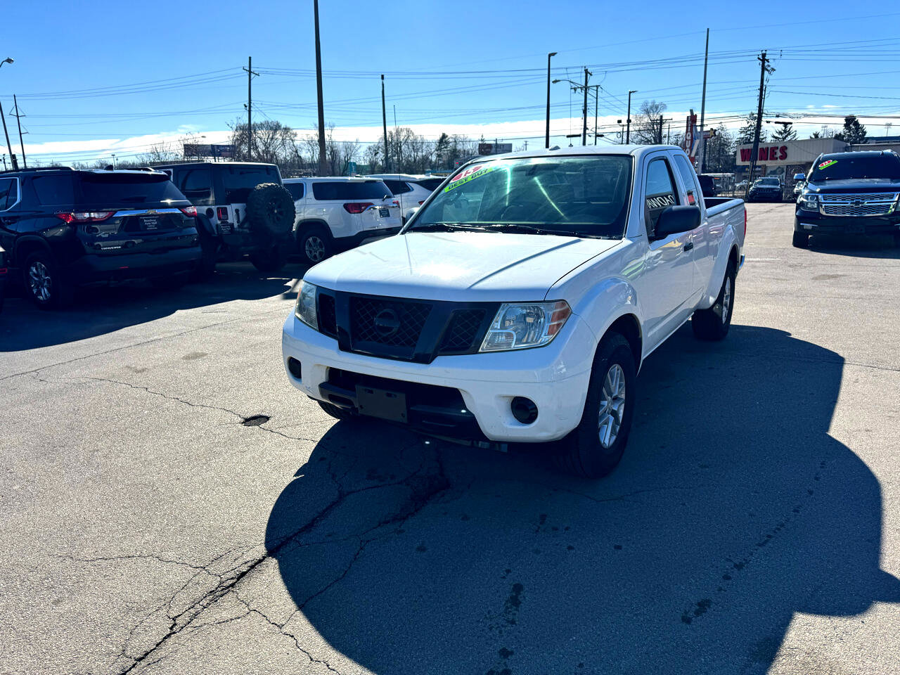 Used 2015 Nissan Frontier SV image 7