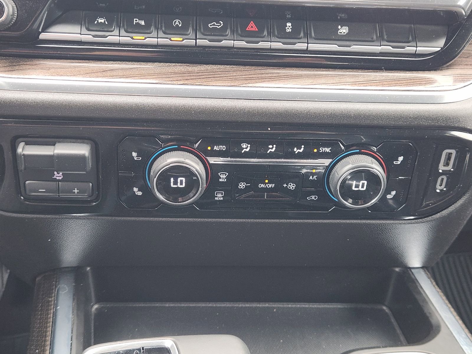 Used 2024 Chevrolet Silverado 1500 RST w/ Texas Edition Plus RWD image 19