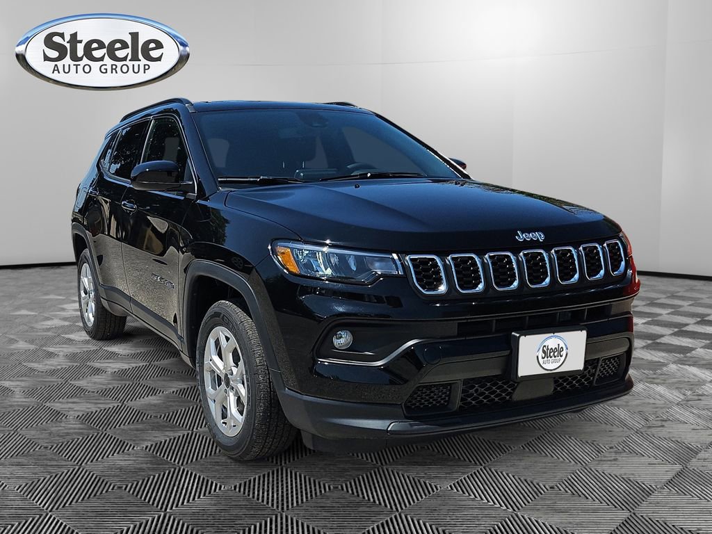 New 2025 Jeep Compass Latitude image 7