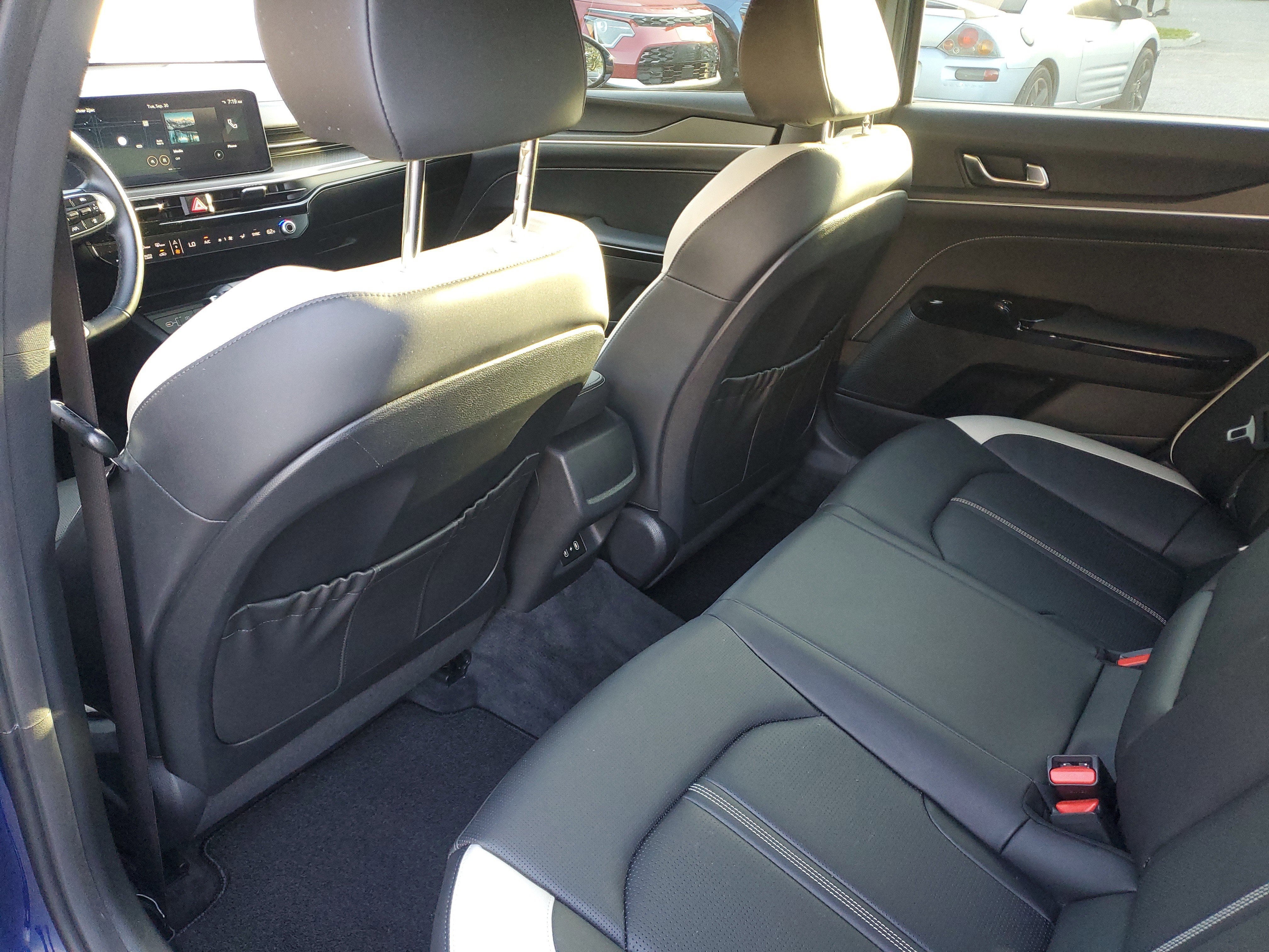 Used 2025 Kia K5 GT-Line w/ GT-Line Premium Package image 10
