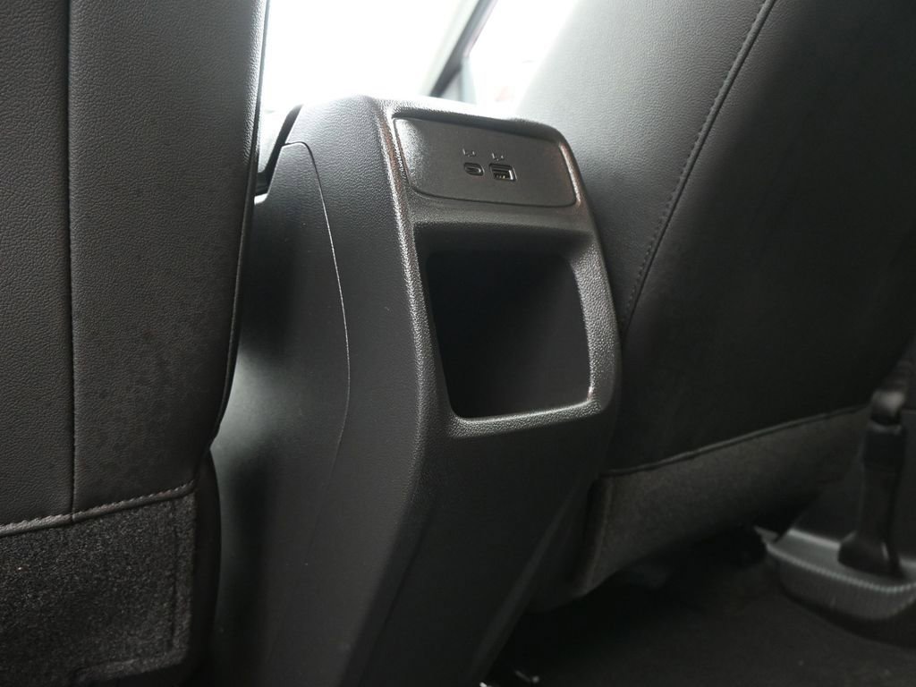 Used 2025 Chevrolet Trax LT w/ LT Convenience Package image 15