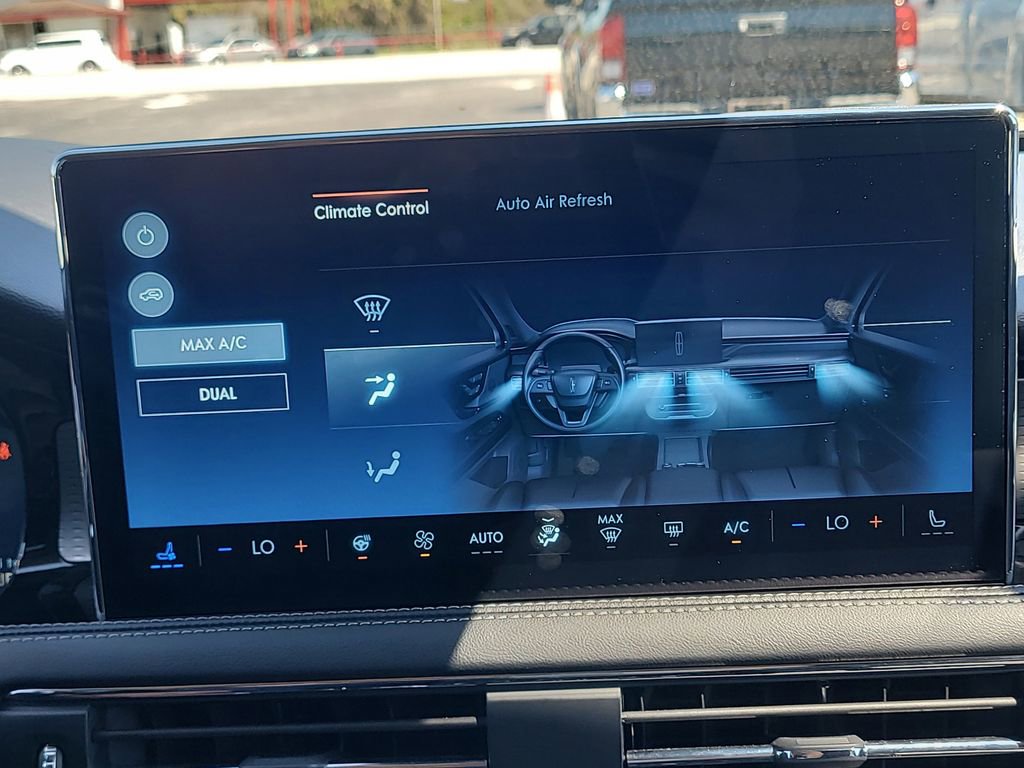 Used 2025 Lincoln Corsair Reserve w/ Equipment Group 202A image 21