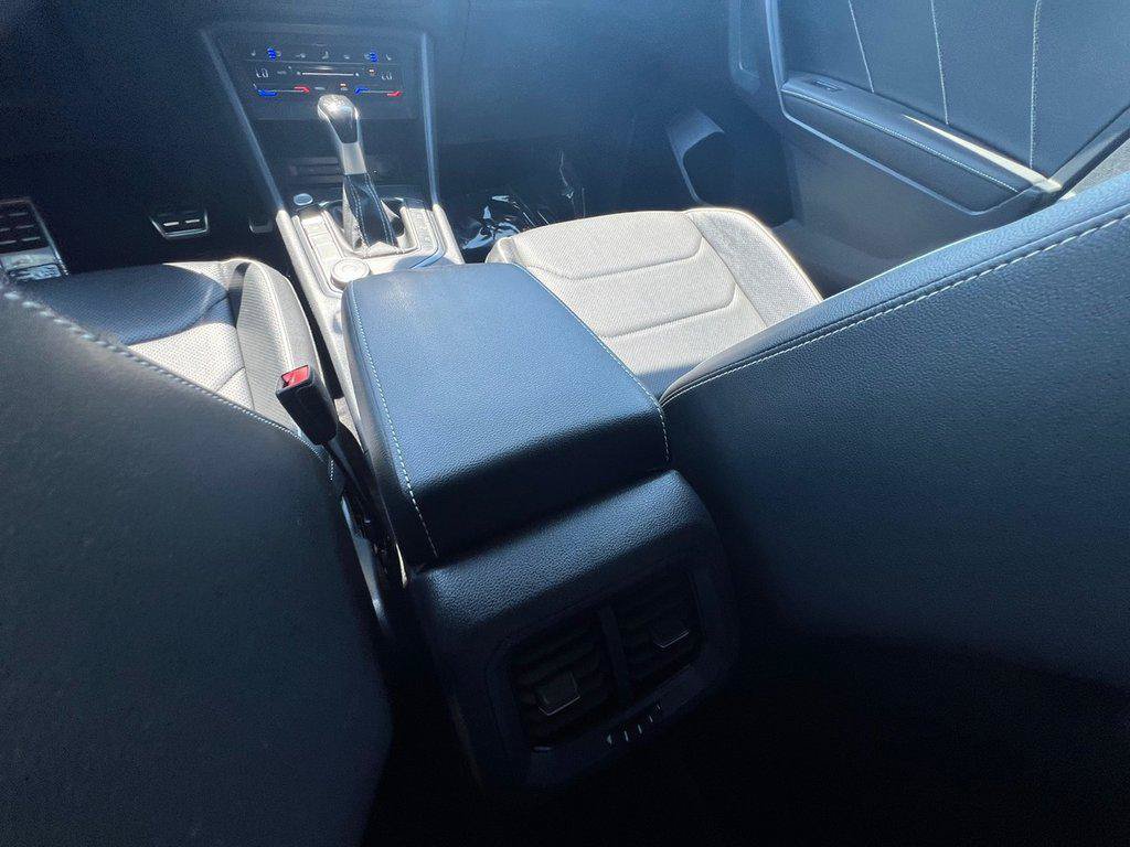 Certified 2022 Volkswagen Tiguan SEL R-Line AWD/4WD image 21