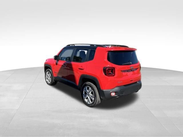Used 2020 Jeep Renegade Limited w/ UConnect 8.4 Nav Group AWD/4WD image 5