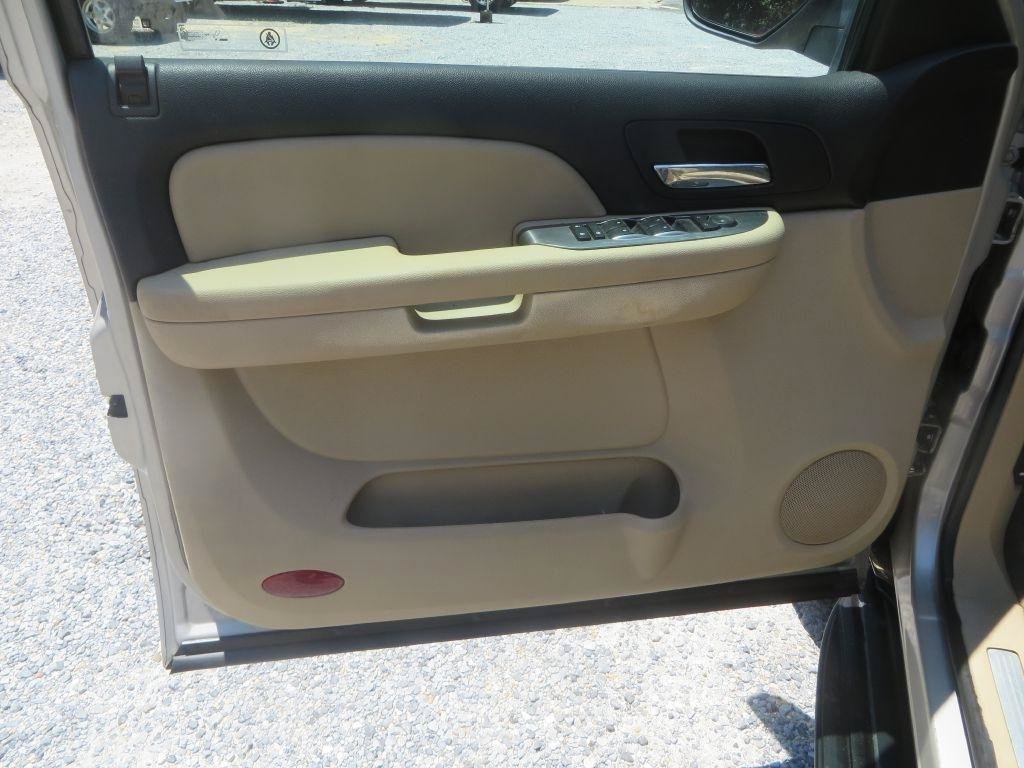 Used 2007 Chevrolet Tahoe LS RWD image 11