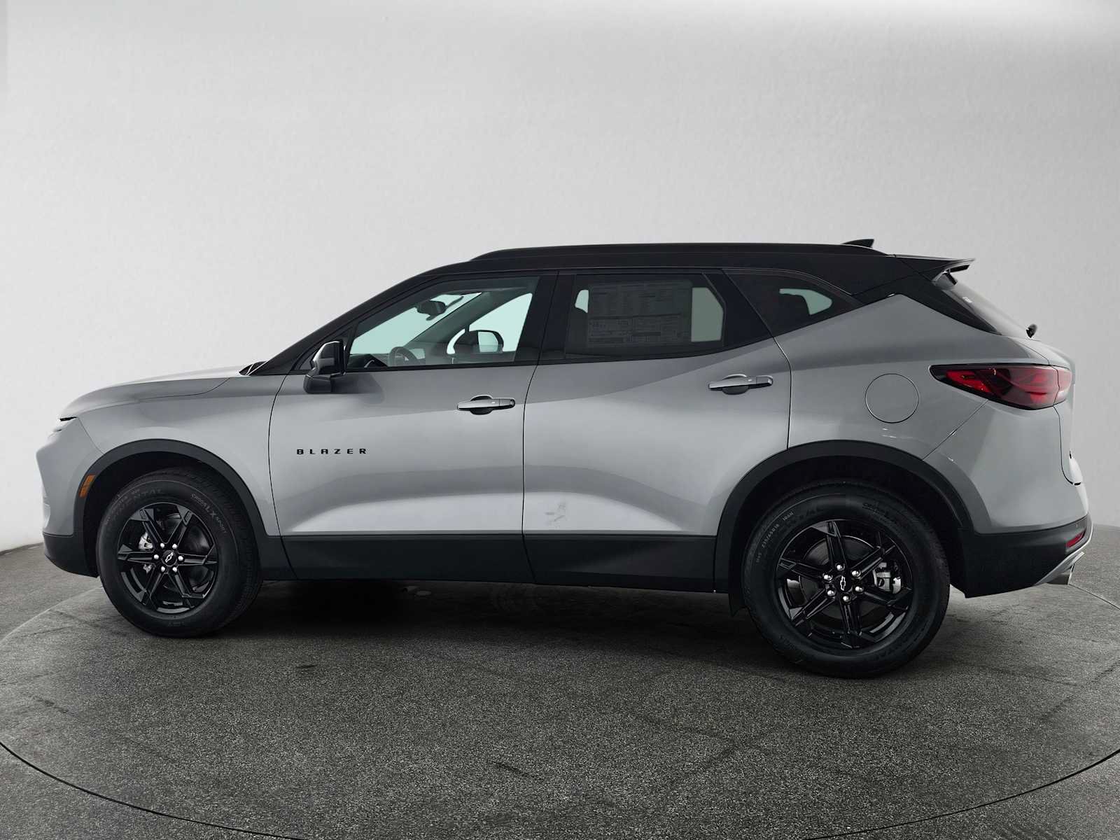 New 2026 Chevrolet Blazer LT w/ Convenience Package FWD image 6