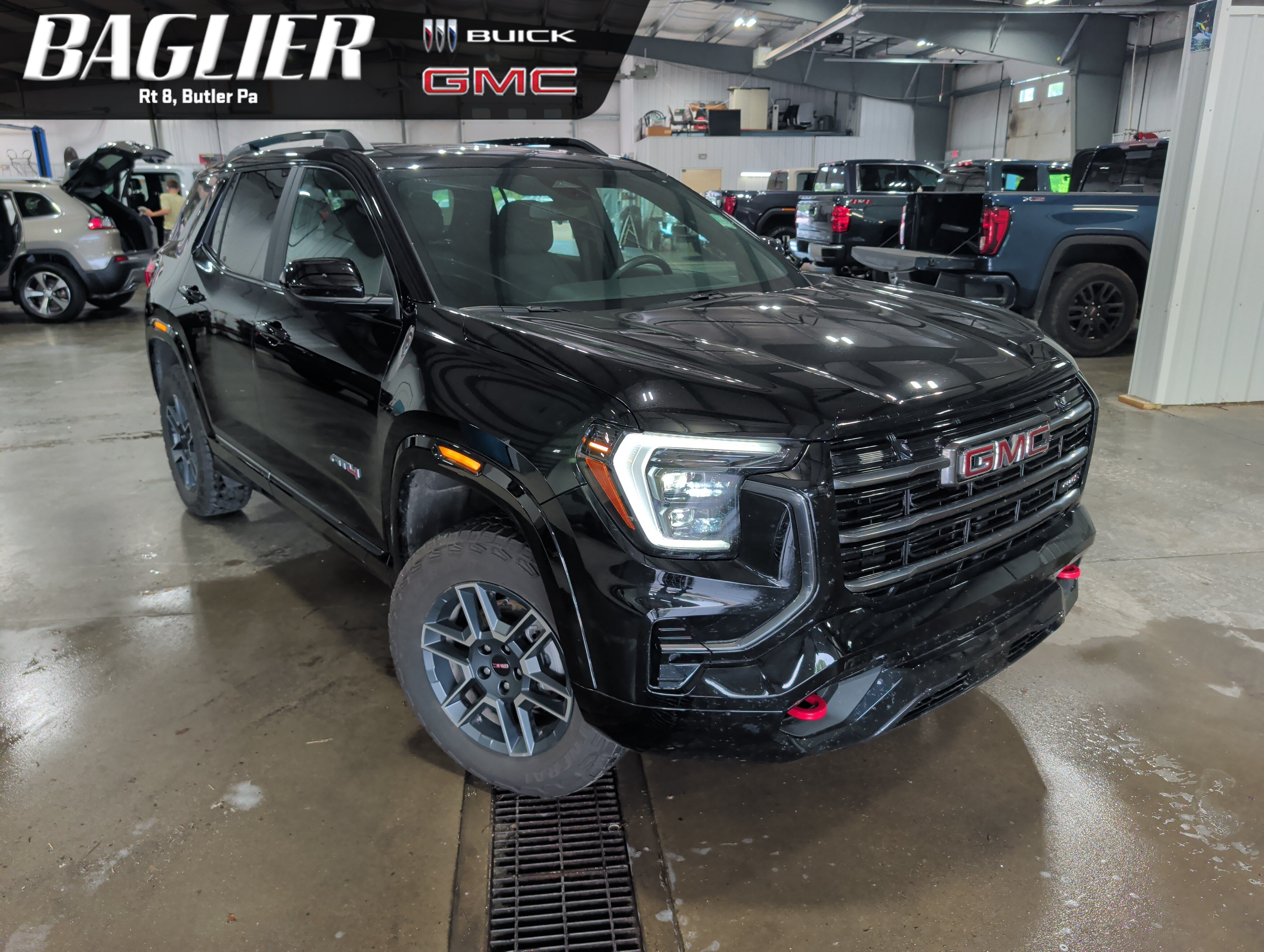 Used 2026 GMC Terrain AT4 AWD/4WD image 1